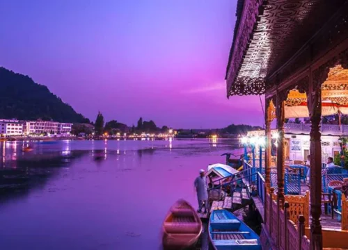 5 Nights / 6 Days Jammu – Kashmir Trip Package