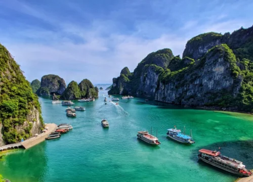 Vietnam Super Highlights: 13 Day Tour Package
