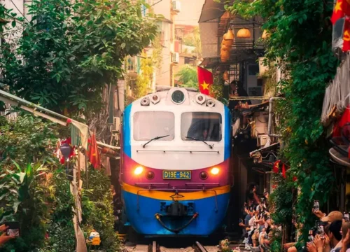 8N Vietnam with Kids: Beaches, Bridges & Big Adventures